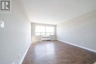 468 Ottawa St N in Hamilton, ON - Building Photo - Building Photo