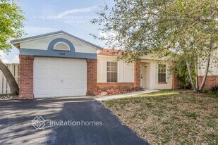 13810 Cumberland Pl in Davie, FL - Building Photo