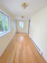 22 Thorpe St, Unit 2 in Somerville, MA - Building Photo - Building Photo