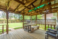 6218 Silver Leaf Dr in League City, TX - Building Photo - Building Photo