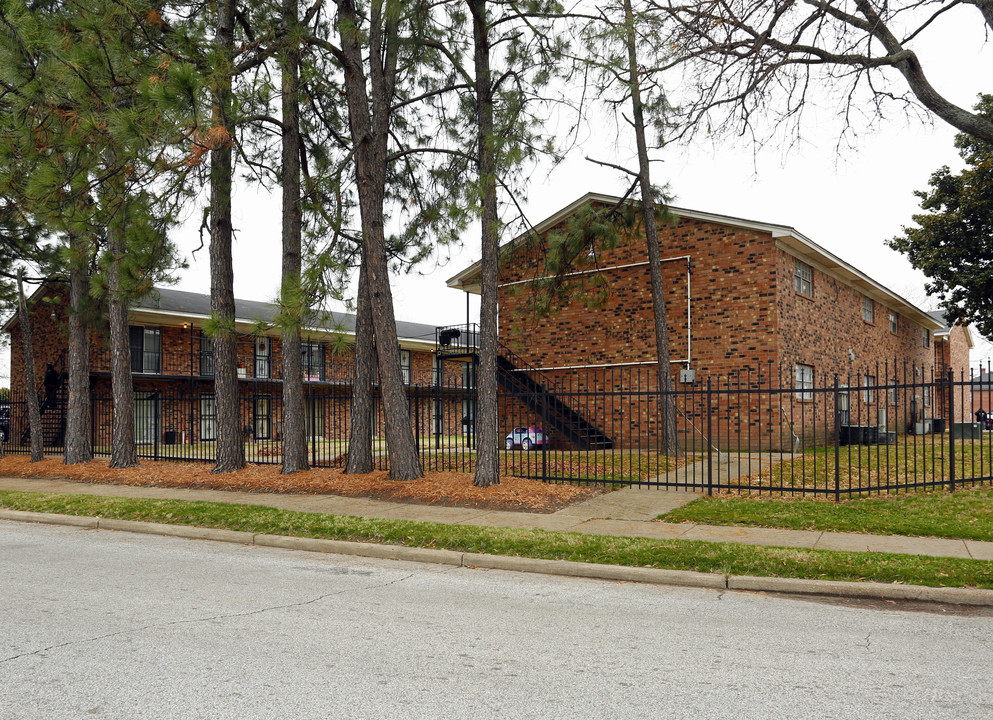 1095 Merriwether Ave in Memphis, TN - Foto de edificio