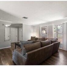 2584 58th Ave S in St. Petersburg, FL - Building Photo - Building Photo