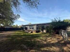 12795 Ave 320 in Visalia, CA - Building Photo - Building Photo