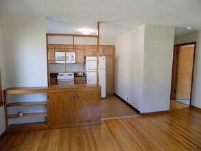 417 S 7th St, Unit #1 in Ann Arbor, MI - Building Photo - Building Photo