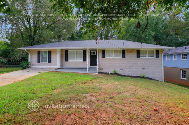 625 El Prado Ct in Stone Mountain, GA - Foto de edificio - Building Photo