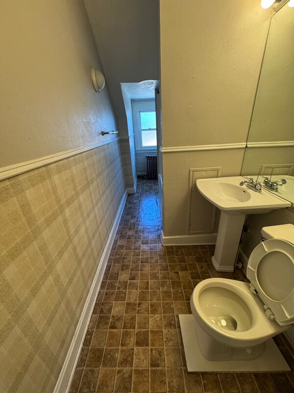 3450 Clifton Ave in Cincinnati, OH - Building Photo - Building Photo