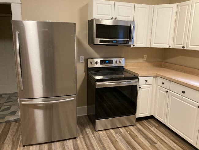 property at 1417 N Hamilton Ave