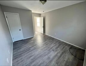 48 High Top Cir, Unit Apt 1 in Hamden, CT - Building Photo - Building Photo