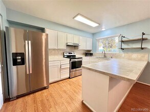 387 Upham St in Lakewood, CO - Building Photo - Building Photo