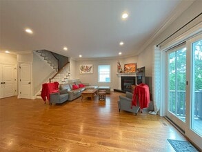 622 Wood St in Mamaroneck, NY - Building Photo - Building Photo