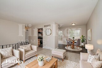 17213 Springtide Ln in Hazel Crest, IL - Foto de edificio - Building Photo