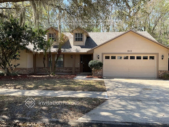 property at 842 Shriver Cir