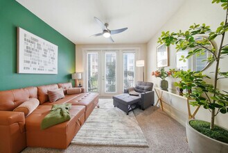 1700 W Cleveland St in Tampa, FL - Building Photo - Building Photo