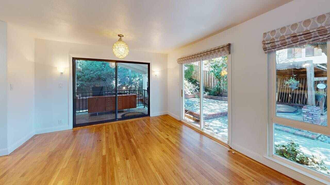 2018 Queens Ln in San Mateo, CA - Building Photo