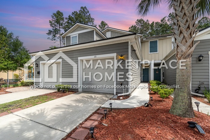 373 Servia Dr in Saint Johns, FL - Foto de edificio