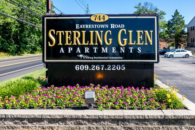 Sterling Glen in Lumberton, NJ - Building Photo - Building Photo