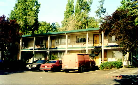 Seabreeze Apartments in Seattle, WA - Building Photo - Building Photo