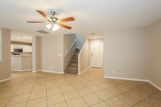 193 Carlsbad Caverns St in Henderson, NV - Building Photo - Building Photo