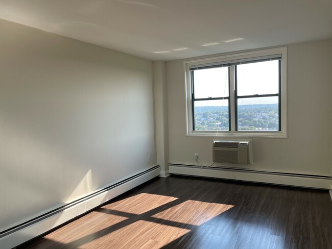630 Huron Ave in Cambridge, MA - Building Photo - Building Photo