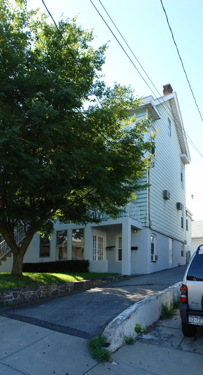 64 Depeyster St in Tarrytown, NY - Building Photo - Building Photo