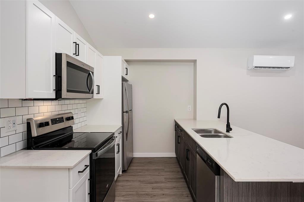 771 Scotland Ave in Winnipeg, MB - Building Photo