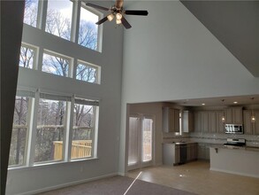 5655 Mirror Lake Dr in Cumming, GA - Building Photo - Building Photo