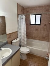 1720 W 42nd St in Hialeah, FL - Building Photo - Building Photo