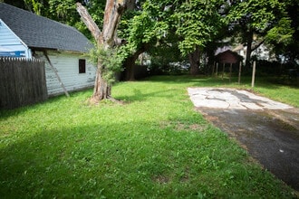 448 Cottage St in Rochester, NY - Building Photo - Building Photo