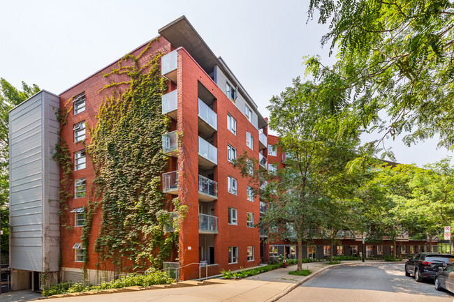 En Harmonie in Montréal, QC - Building Photo - Building Photo