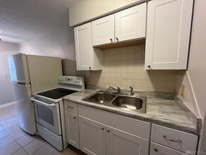 246 Oak St in Dayton, OH - Building Photo - Building Photo