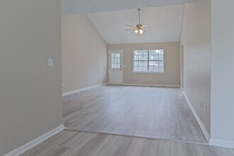 52 Pheasant Way in Hinesville, GA - Building Photo - Building Photo