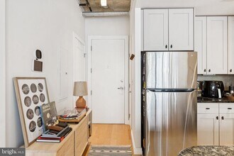 301 Massachusetts Ave NW in Washington, DC - Building Photo - Building Photo