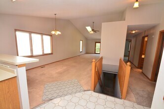 1239 Wood Creek Bend in Rockford, IL - Building Photo - Building Photo