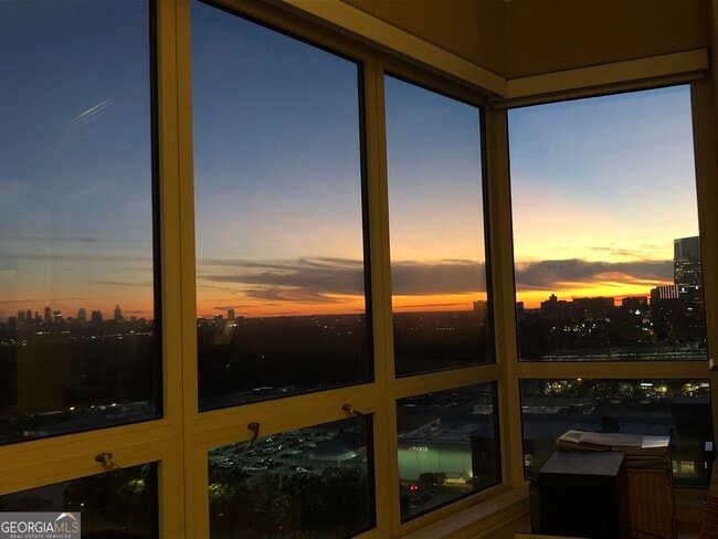 property at 3475 Oak Valley Rd NE