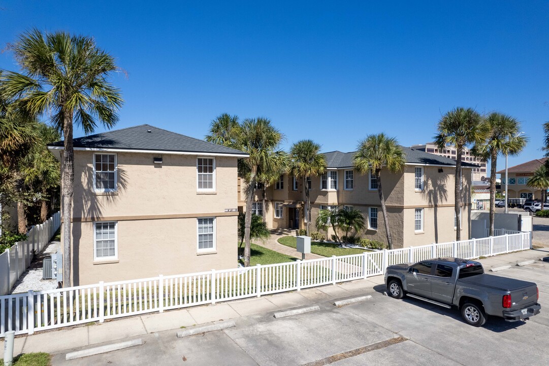 319 1st Ave N in Jacksonville Beach, FL - Foto de edificio