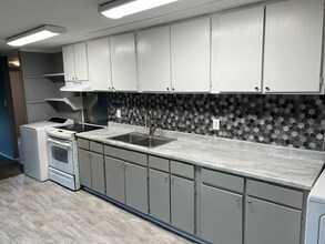 2312 Burnette Dr in Hampton, VA - Building Photo - Building Photo