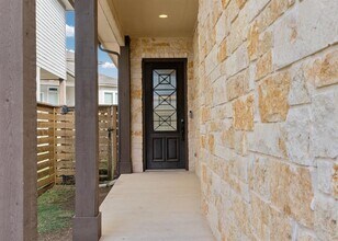 7109 Cut Plains Trail in Austin, TX - Building Photo - Building Photo