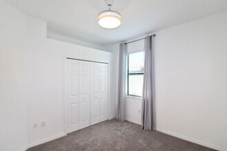 23992 Skyflower Ct in Venice, FL - Building Photo - Building Photo