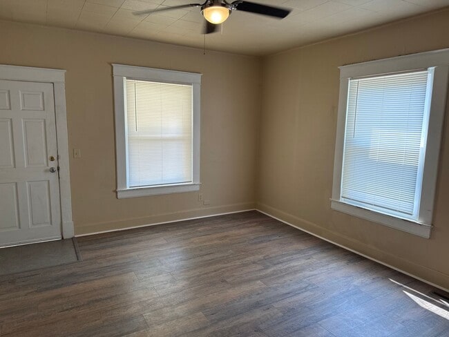 1317 N Prospect Ave in Springfield, MO - Building Photo - Building Photo