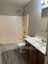 5523 Orth Ct in Indianapolis, IN - Foto de edificio - Building Photo