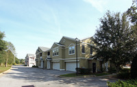 Legacy Oaks at Spring Hill Apartments photo'