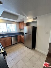 443 S Gramercy Pl in Los Angeles, CA - Building Photo - Building Photo