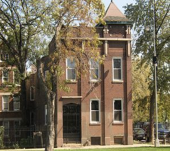 The Floren in Chicago, IL - Building Photo - Primary Photo