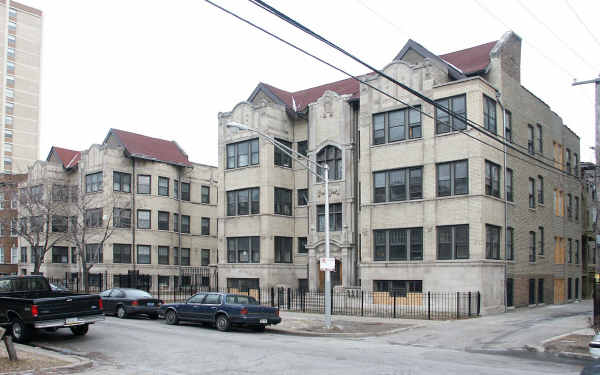 814-826 W Sunnyside Ave in Chicago, IL - Building Photo - Building Photo