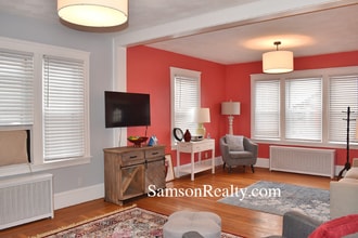 69 Nathaniel Ave in Pawtucket, RI - Foto de edificio - Building Photo