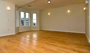 48 Dudley St, Unit 3 in Boston, MA - Building Photo - Building Photo