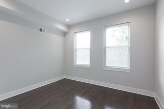 2722 Latona St in Philadelphia, PA - Building Photo - Building Photo