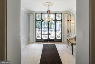 1619 R St NW-Unit -B4 in Washington, DC - Foto de edificio - Building Photo