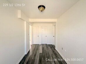 229 13th St in Manhattan Beach, CA - Building Photo - Building Photo