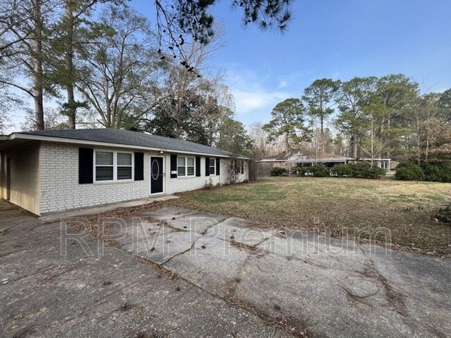 property at 41158 2nd Colonial St